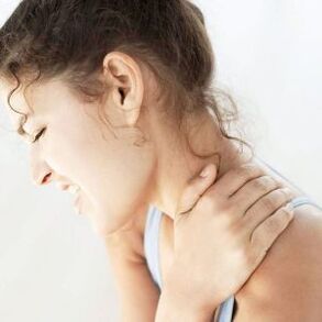 Dor severa na osteocondrose da columna cervical